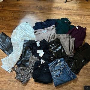 12 ITEM RESELLERS BUNDLE OR SIZE MEDIUM BUNDLE